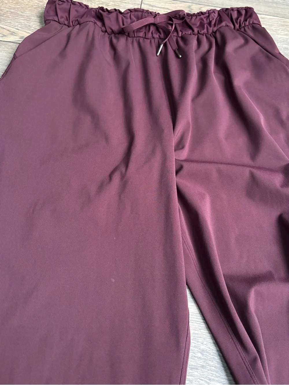 Lululemon Keep Moving Pant High Rise Drawstring Burgundy Wine Cassis Sz 10